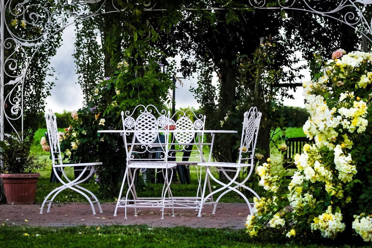 Millefiori La Corte Delle Rose Rovigo Exterior photo